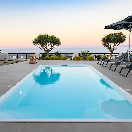 Grand Santorini Villa *